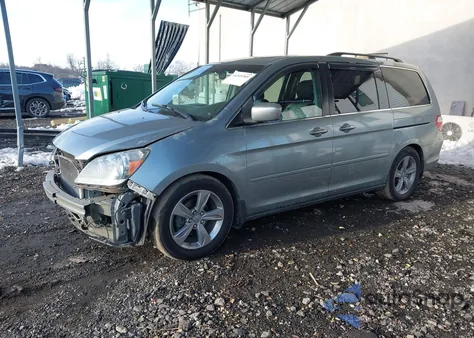 2005 Honda Odyssey Touring z USA, uszkodzony, nr VIN 5FNRL38845B033442